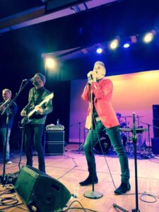 Shane Cortese and the 8 Track band, hire a band, onstage picture, auckland cover bands available. Book entertainment for your event. Shane is also a great MC for hire.